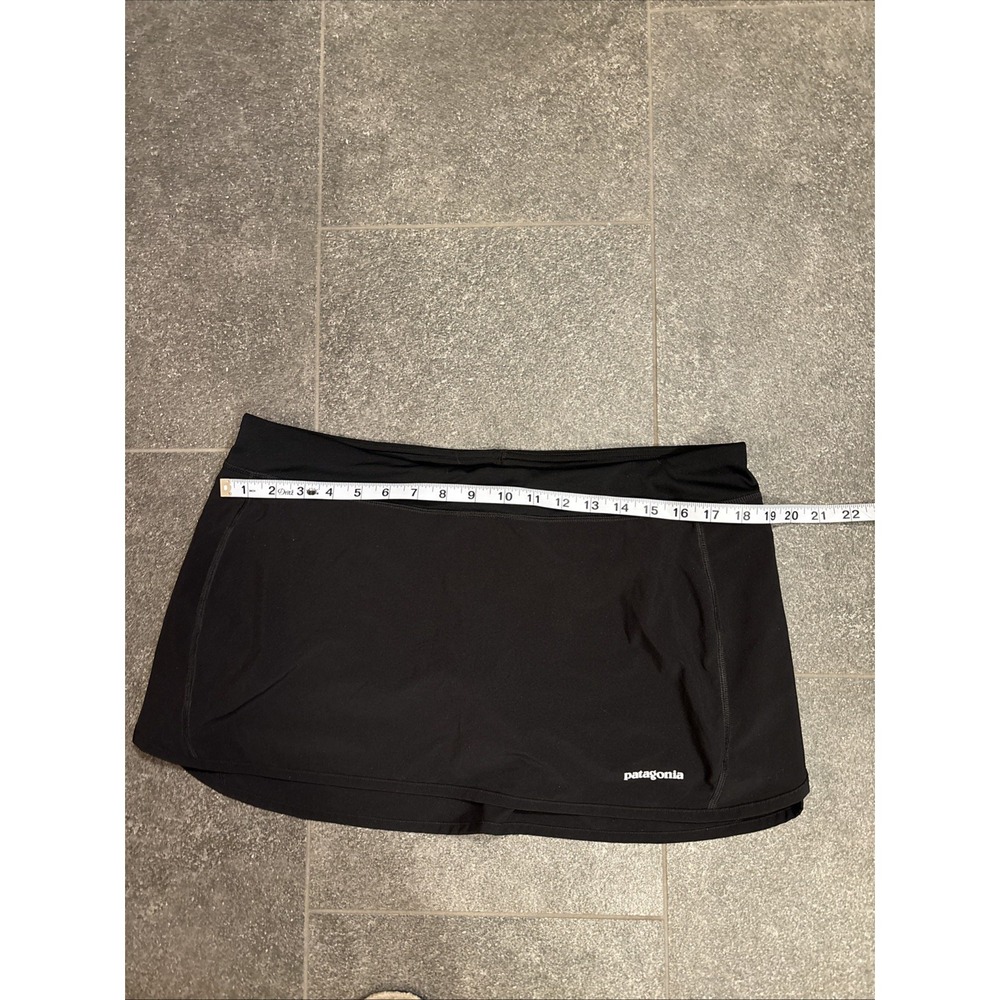 Patagonia Velocity Multi Use Skirt Skort Women's Size L Black - Picture 10 of 16